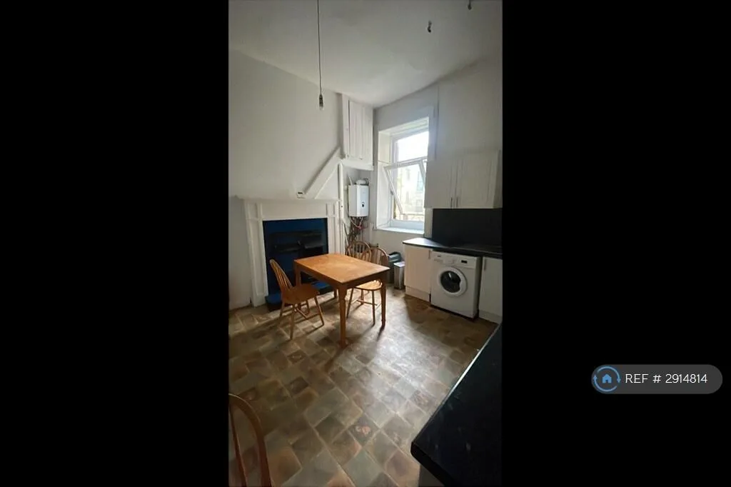 4 bedroom flat for rent