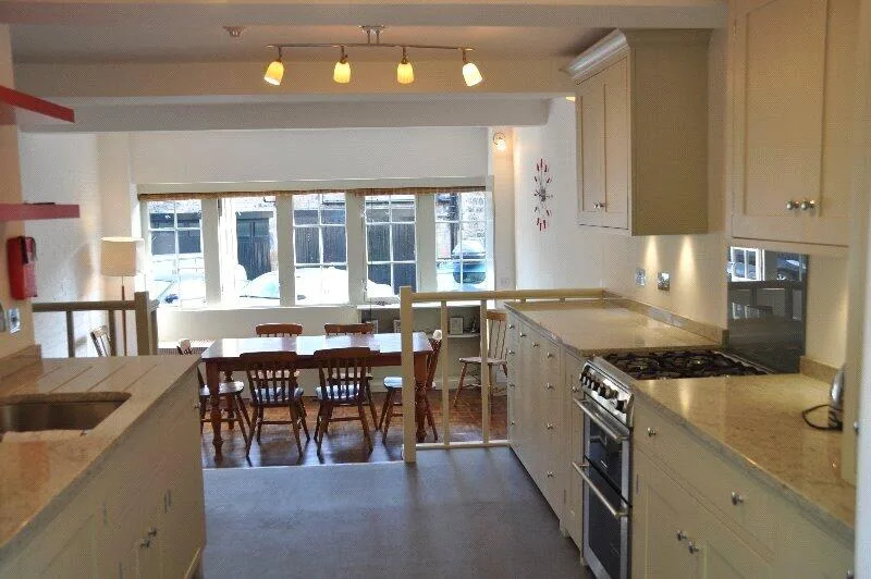 4 bedroom apartment for rent