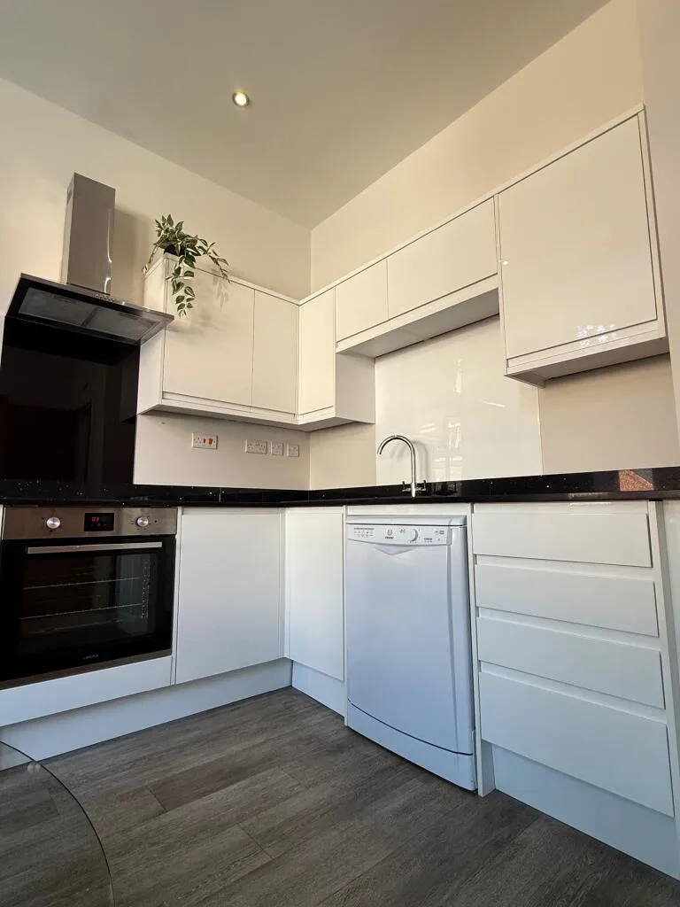 3 bedroom flat for rent