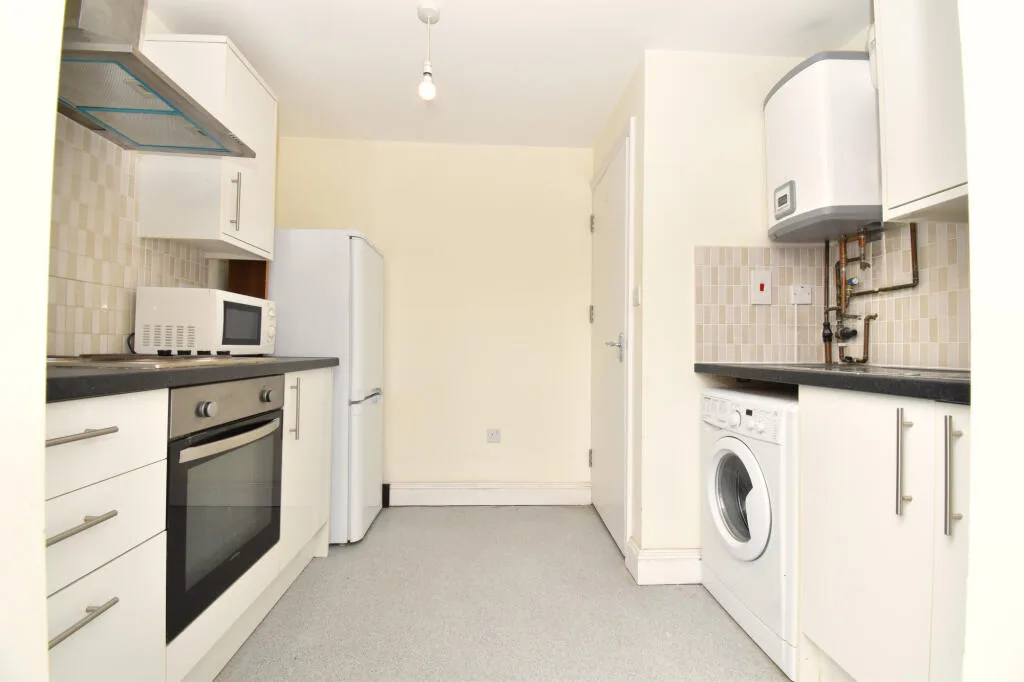 4 bedroom flat for rent
