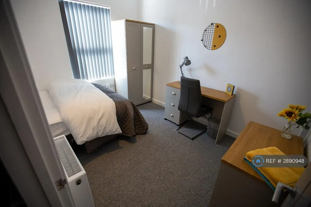 1 bedroom house share for rent