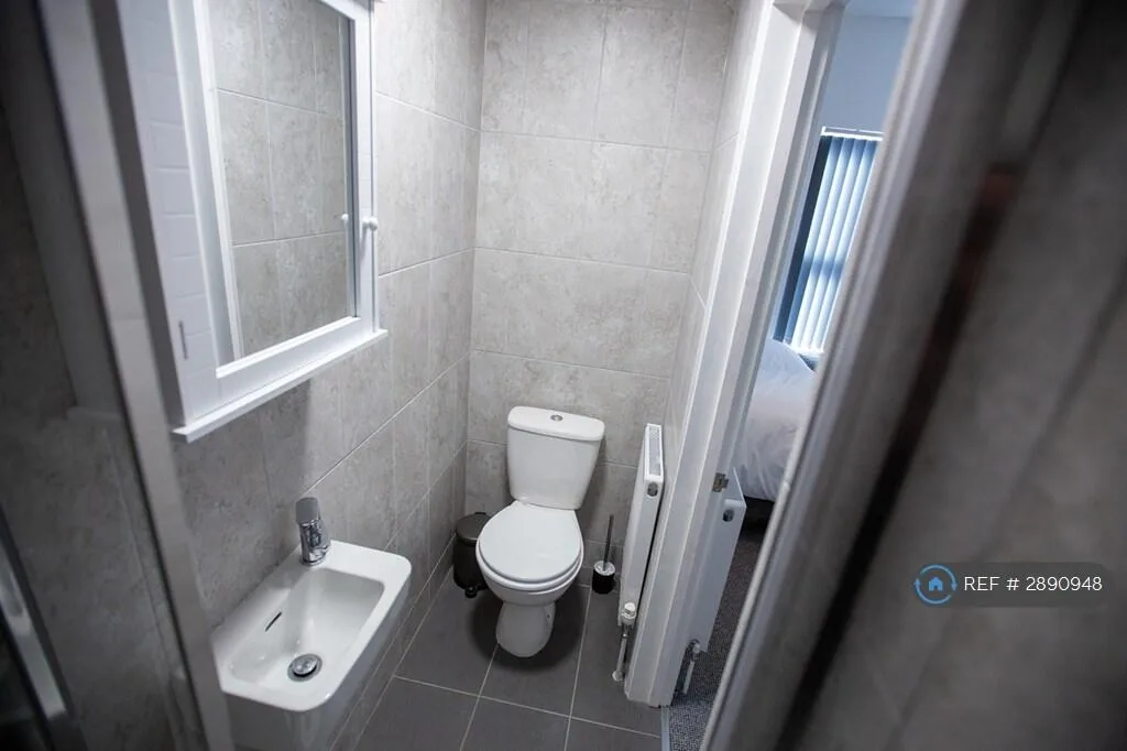 1 bedroom house share for rent