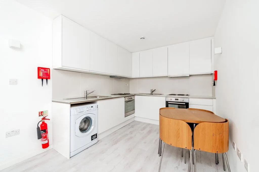 Ground floor studio flat for rent