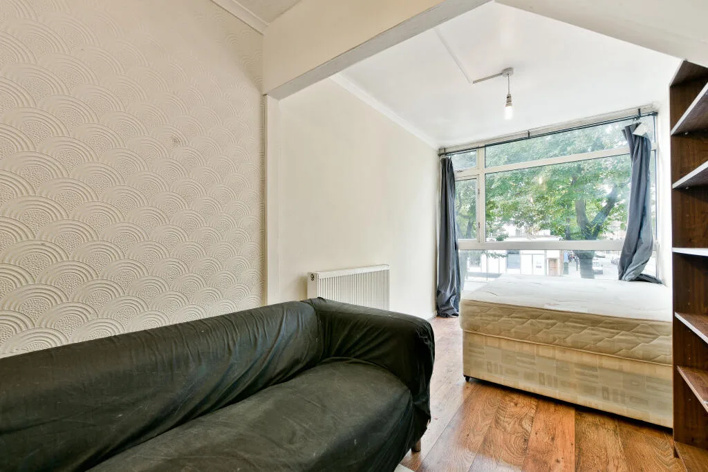 4 bedroom maisonette for rent
