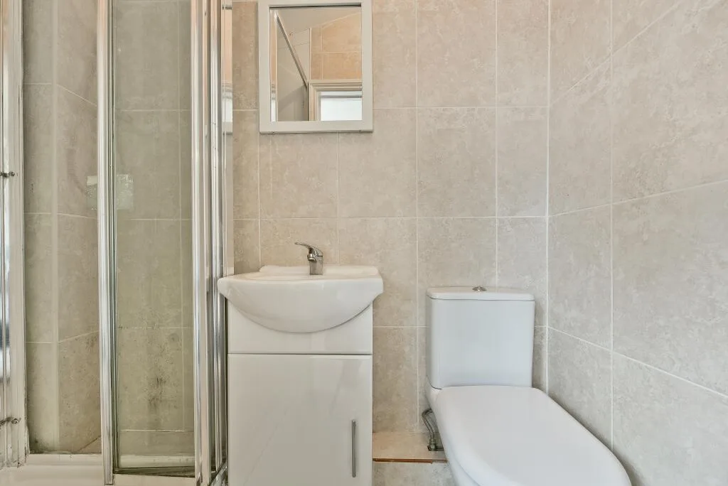 4 bedroom maisonette for rent
