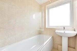 4 bedroom maisonette for rent
