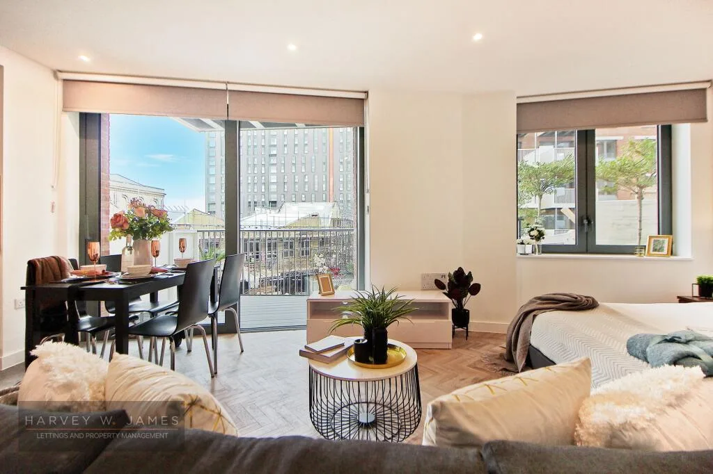 Studio flat for rent