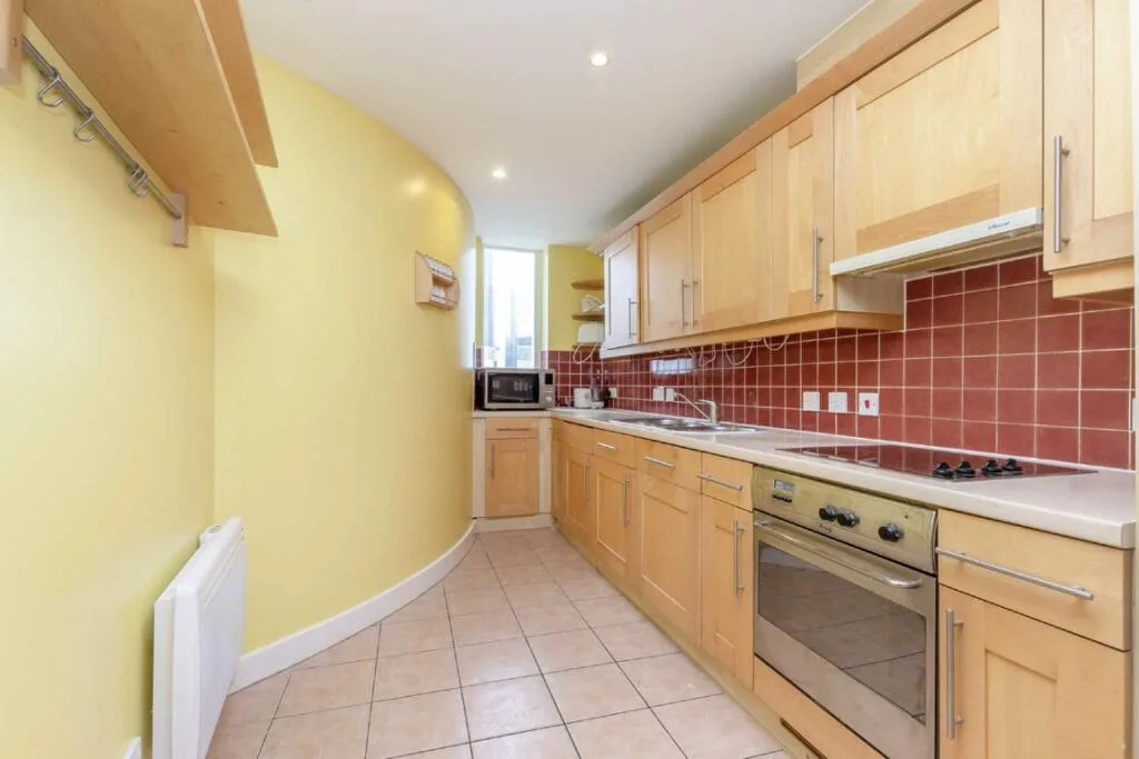 3 bedroom flat for rent
