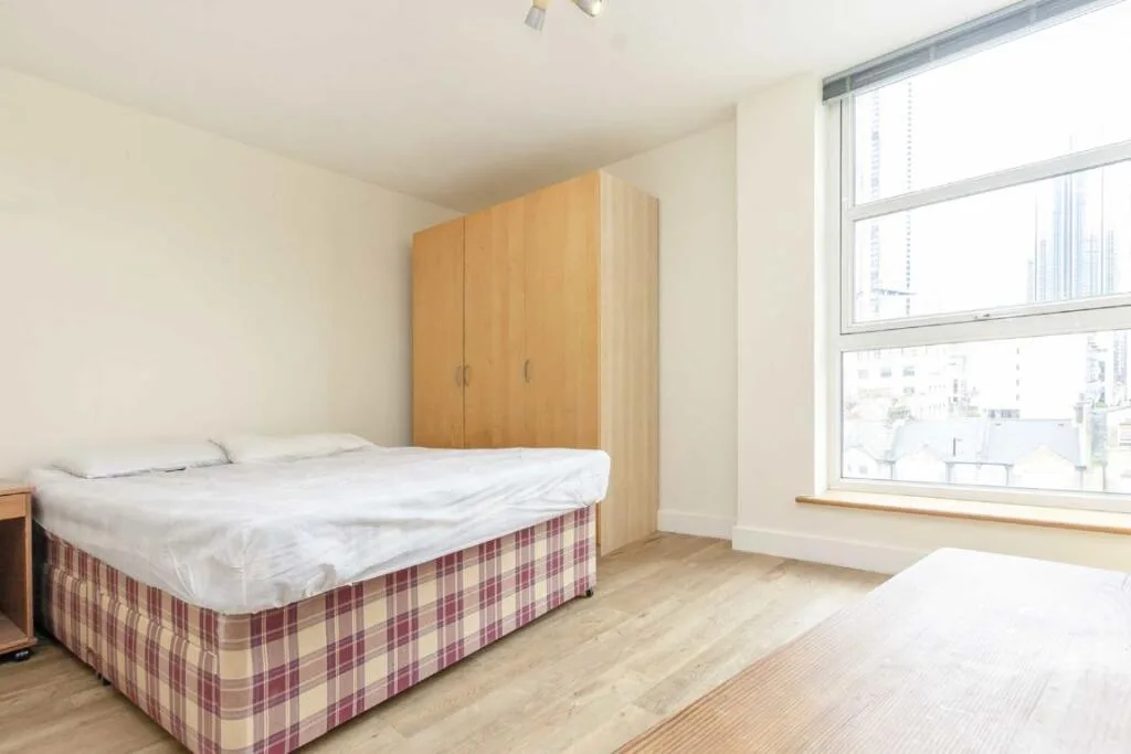 3 bedroom flat for rent