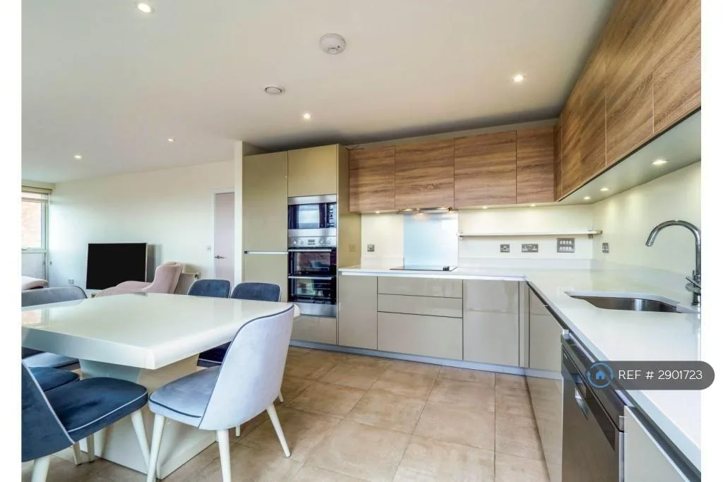 4 bedroom penthouse for rent