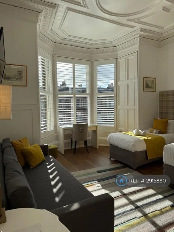 1 bedroom house share for rent