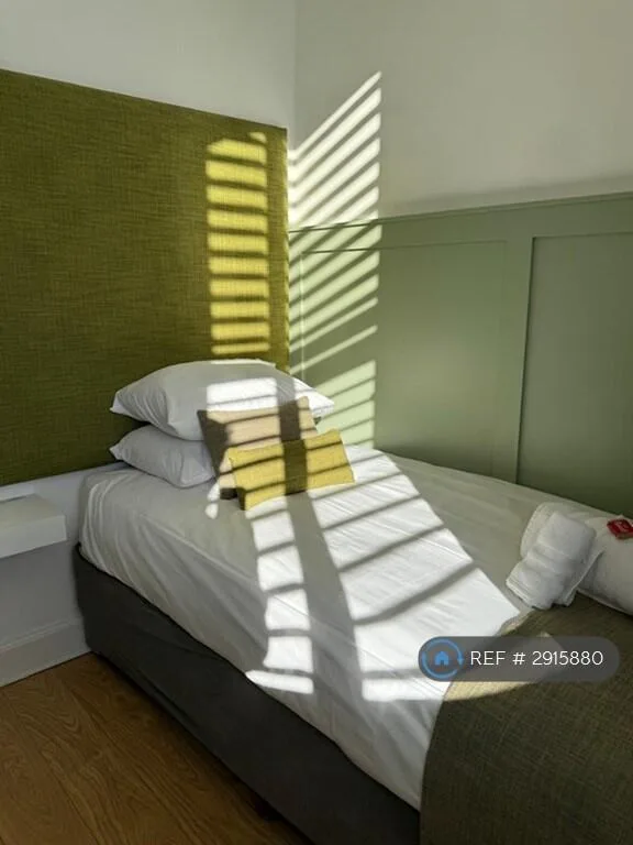 1 bedroom house share for rent
