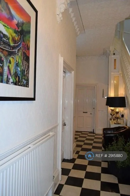 1 bedroom house share for rent