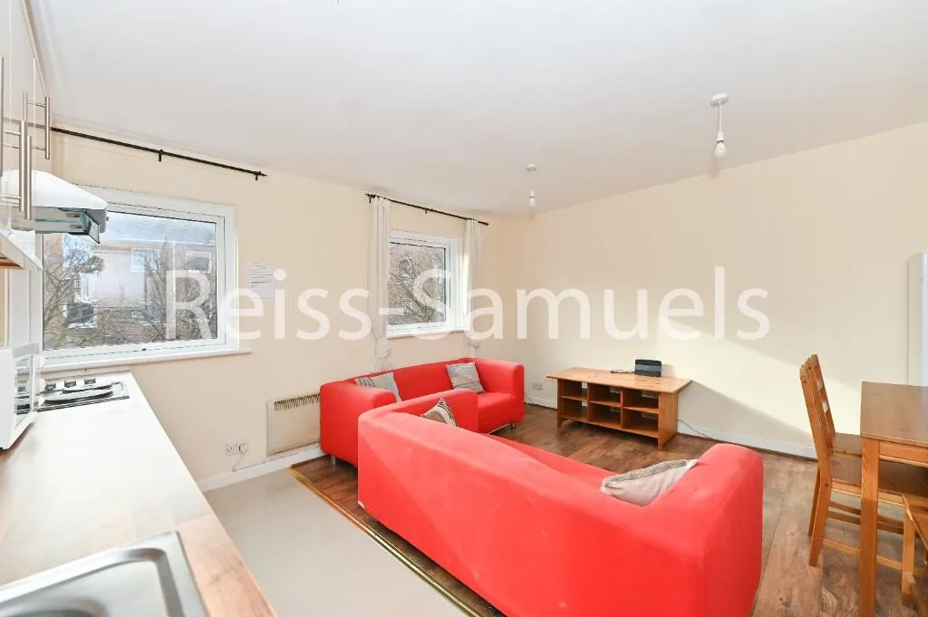 5 bedroom town house for rent