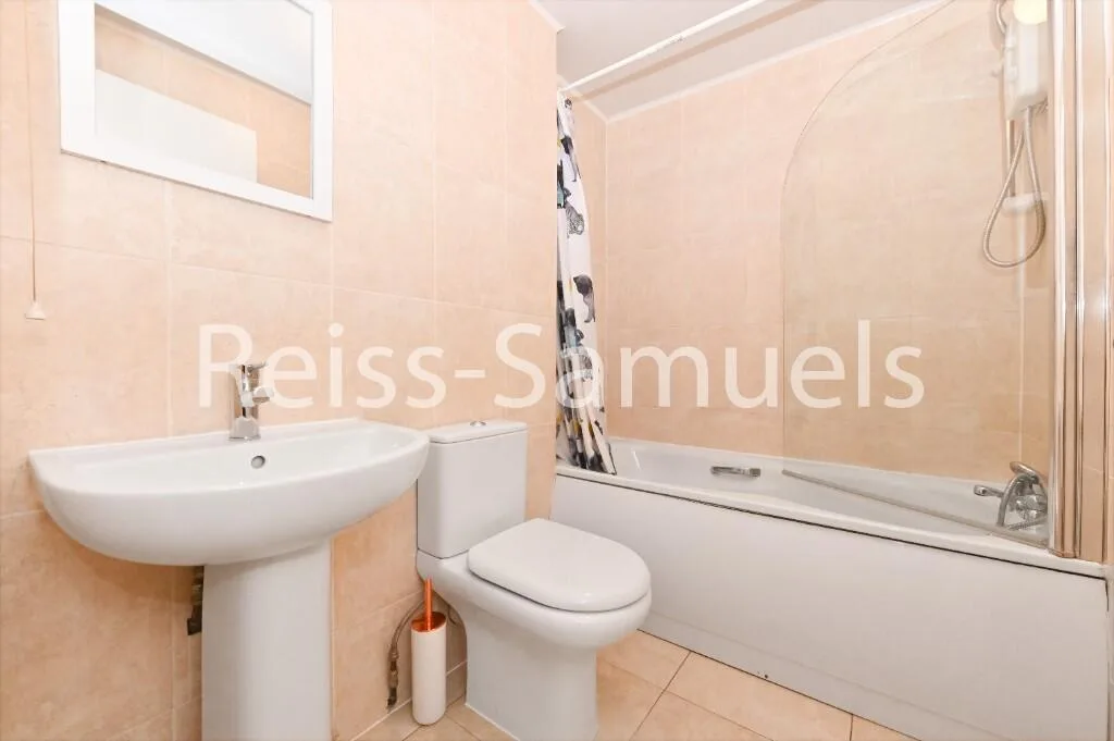 5 bedroom town house for rent