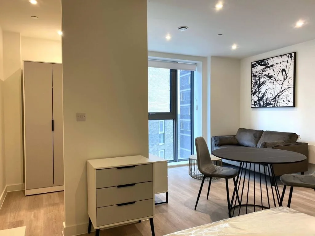 Studio flat for rent