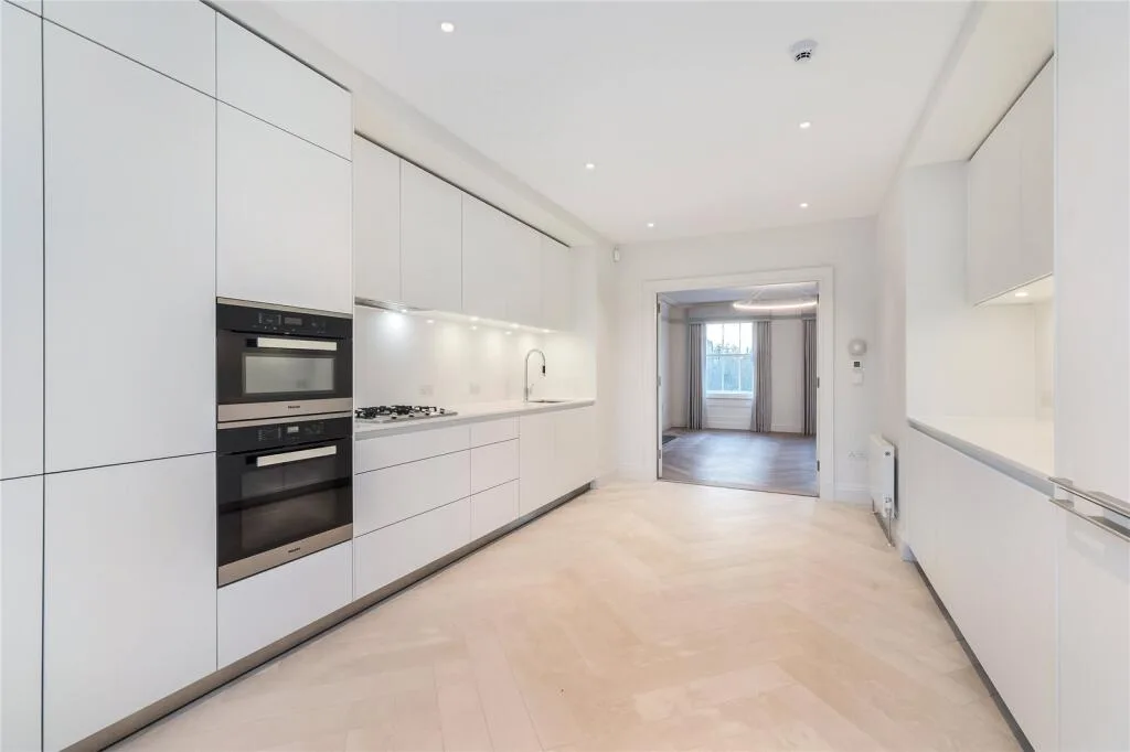 2 bedroom penthouse for rent