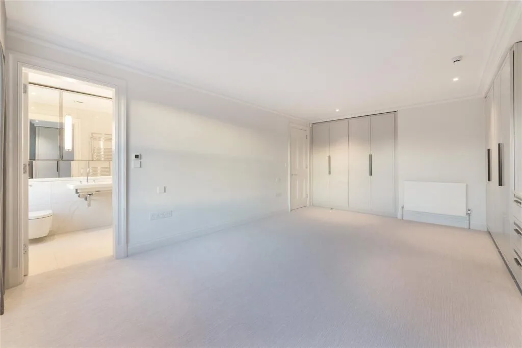 2 bedroom penthouse for rent