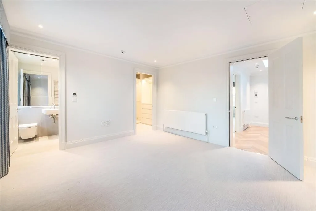 2 bedroom penthouse for rent