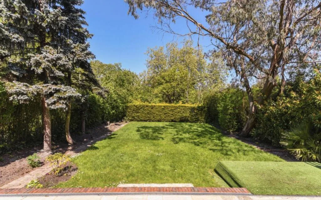 6 bedroom detached house for rent