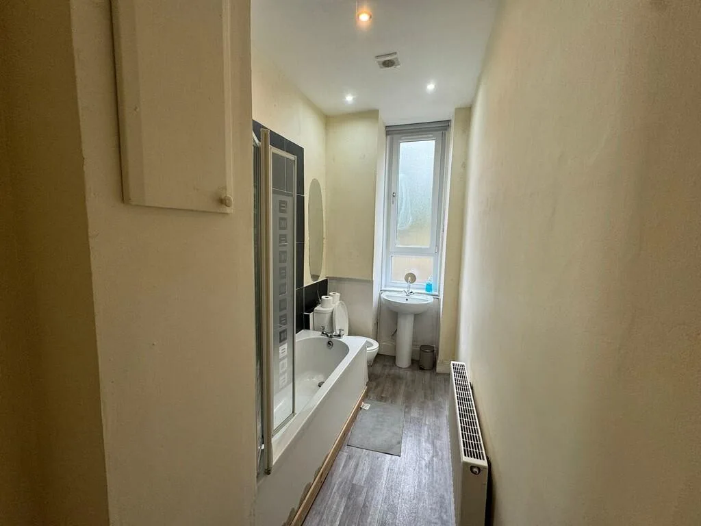 2 bedroom ground floor flat for rent