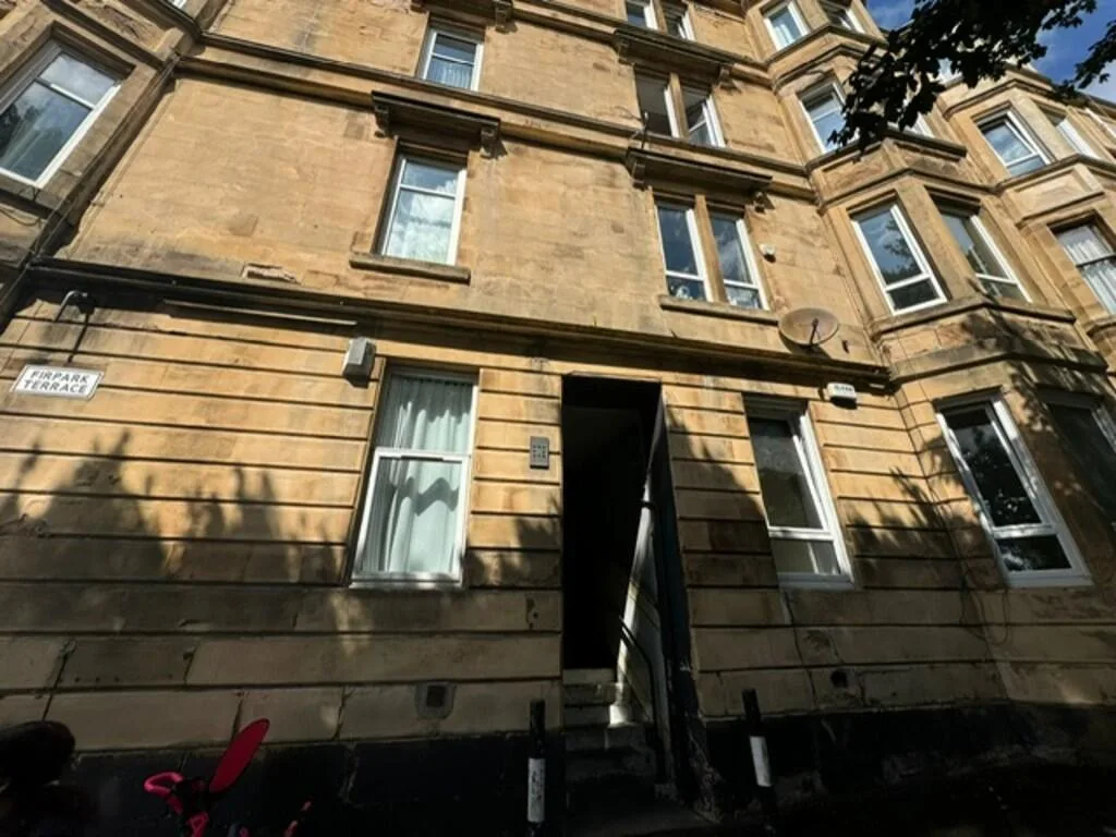 2 bedroom ground floor flat for rent