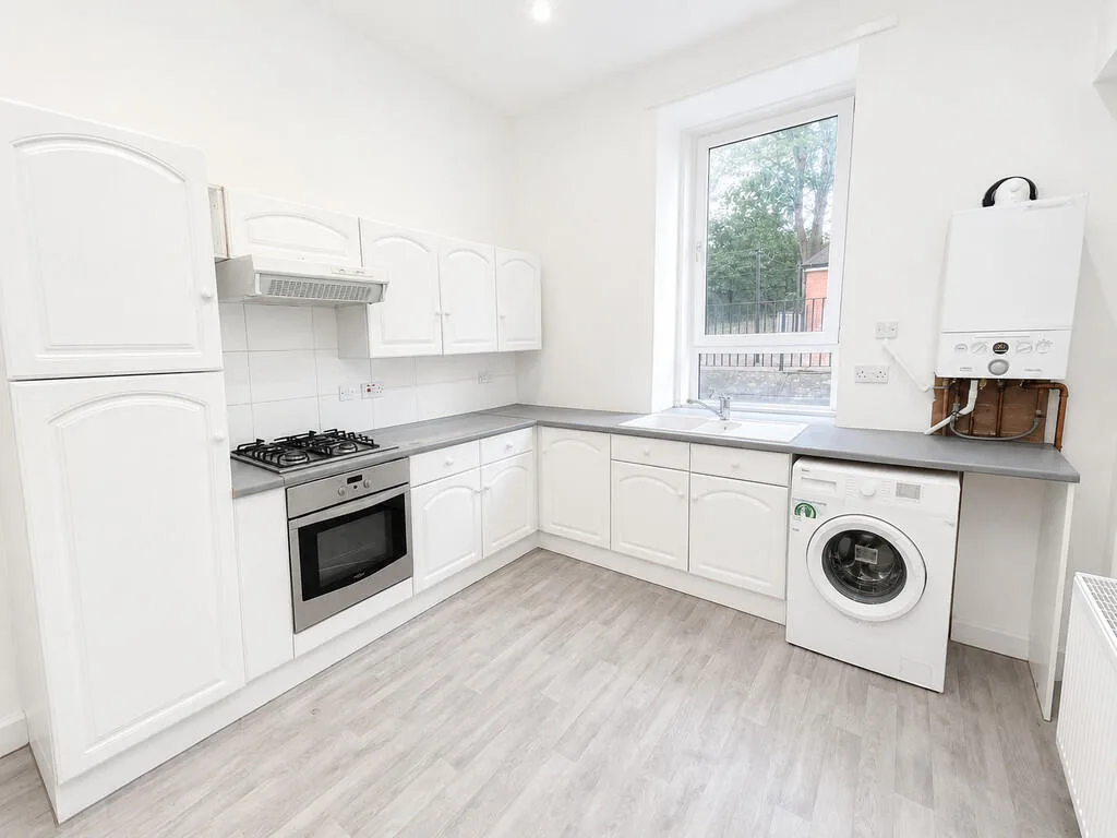 2 bedroom ground floor flat for rent