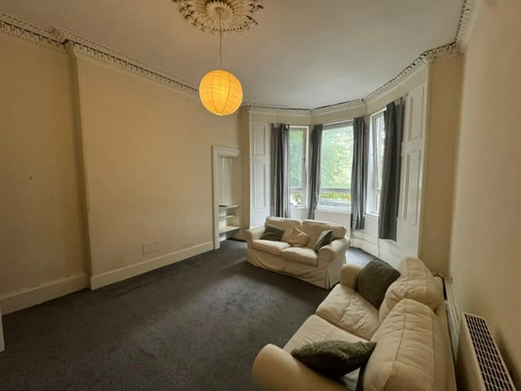 2 bedroom ground floor flat for rent