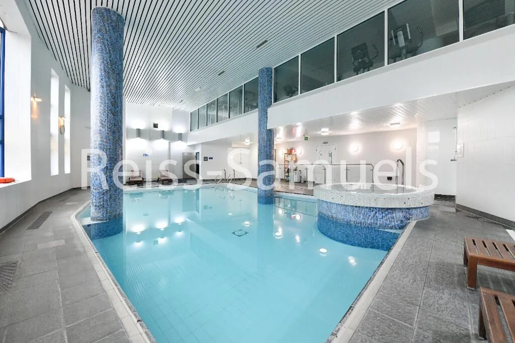 5 bedroom terraced house for rent
