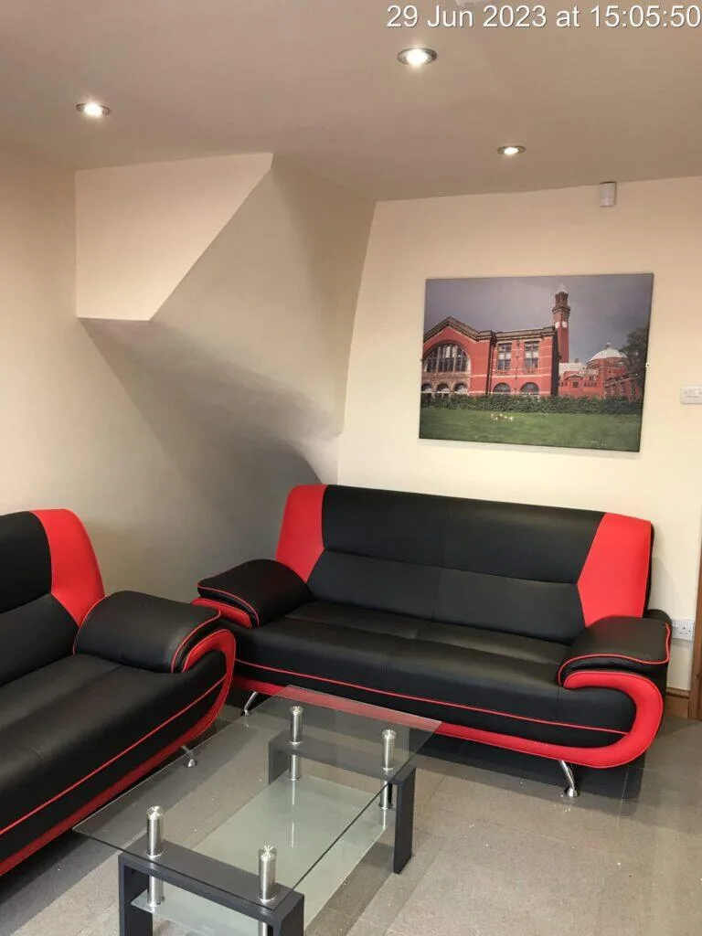 6 bedroom terraced house for rent