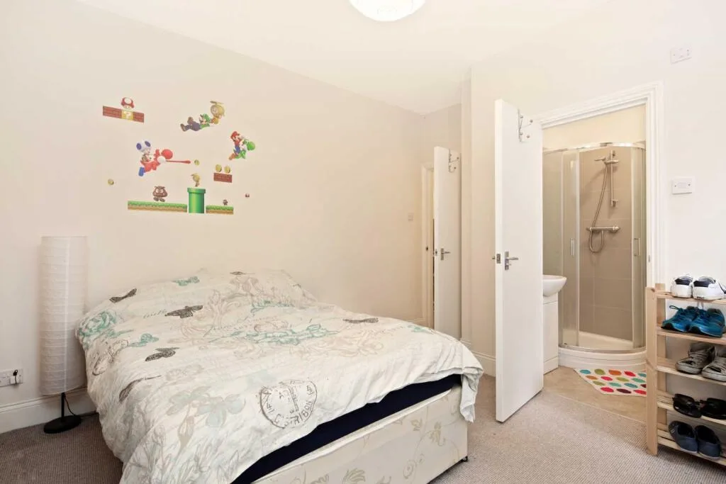 3 bedroom maisonette for rent