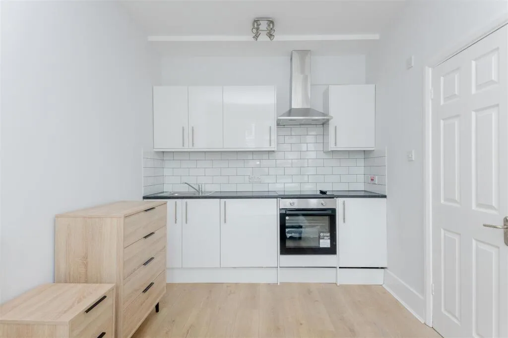 Studio flat for rent