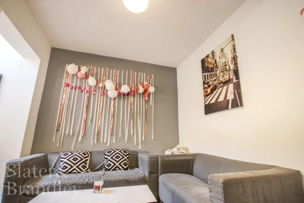 1 bedroom house share for rent