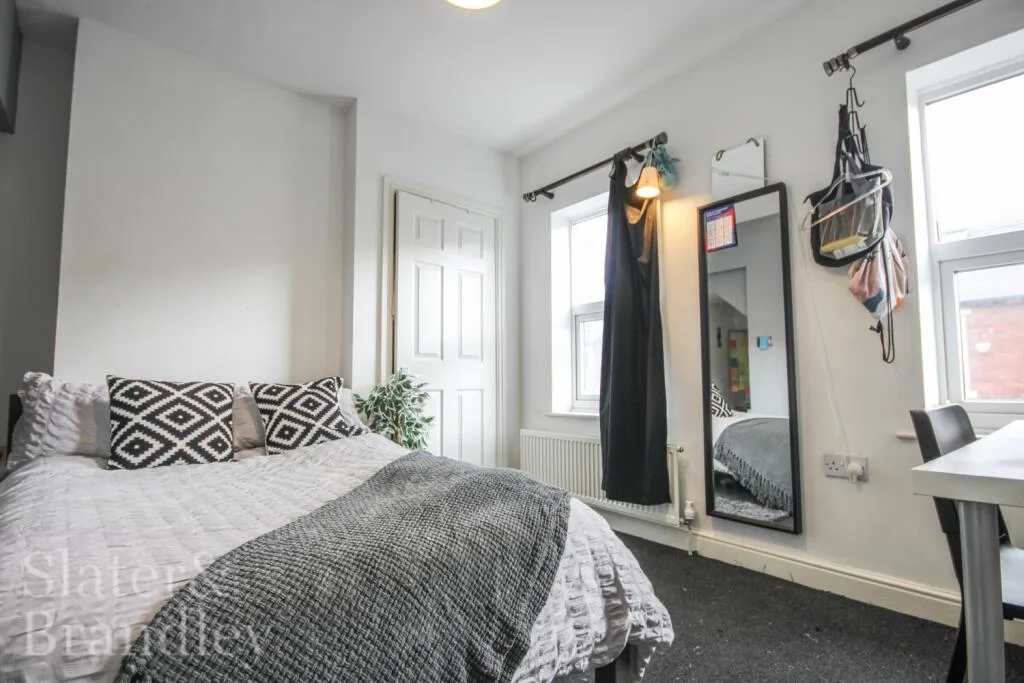 1 bedroom house share for rent