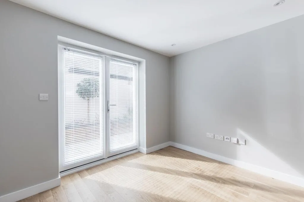Ground floor studio flat for rent