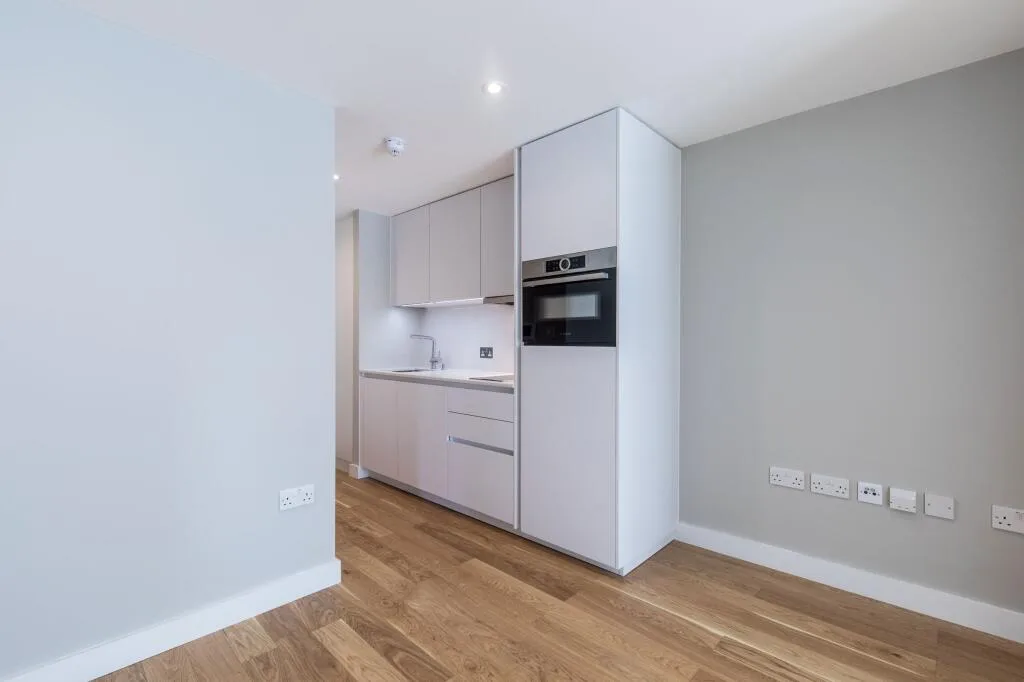 Ground floor studio flat for rent