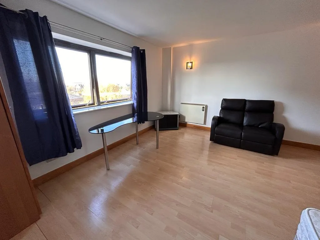 Studio flat for rent