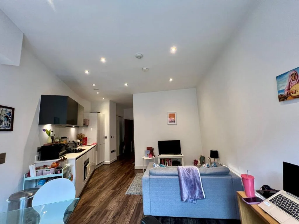 Studio flat for rent