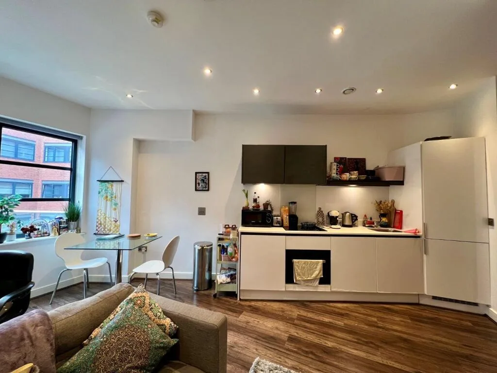 Studio flat for rent