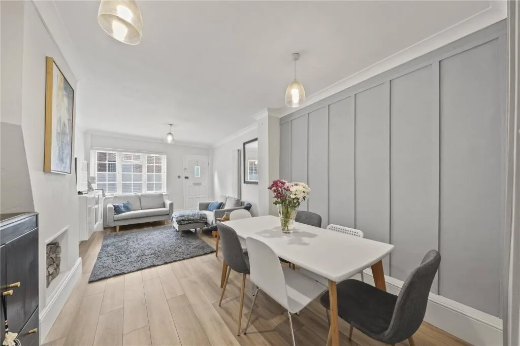 2 bedroom terraced house for rent