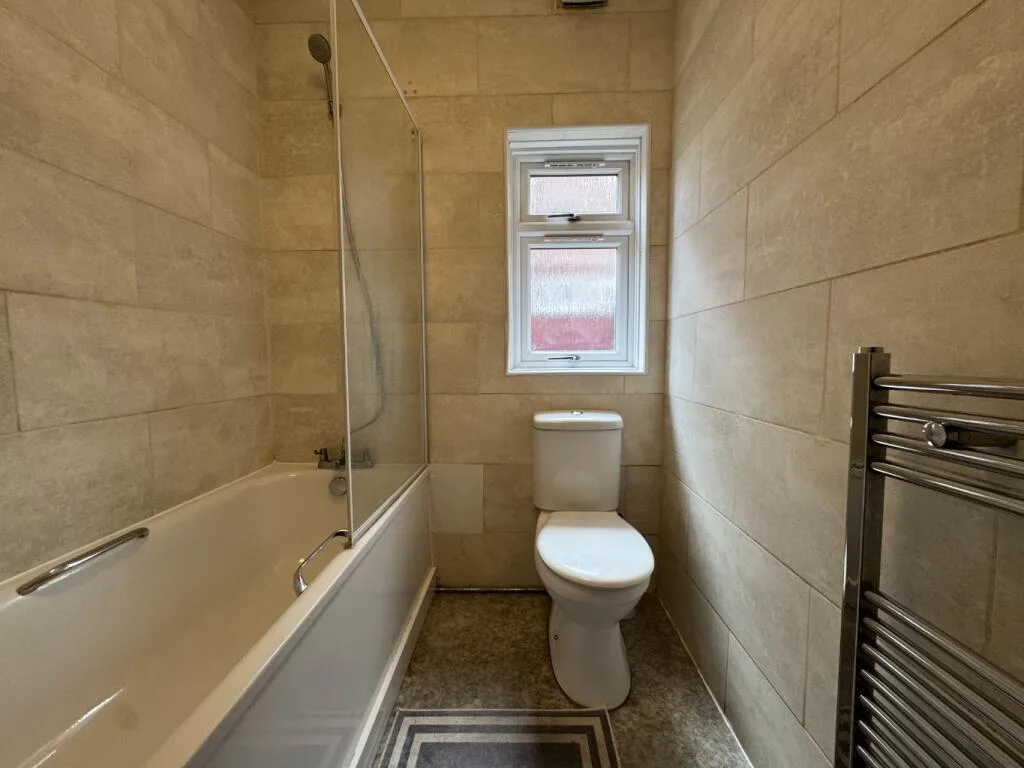 1 bedroom ground floor maisonette for rent