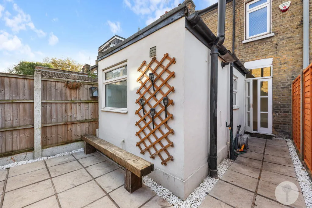 2 bedroom terraced house for rent
