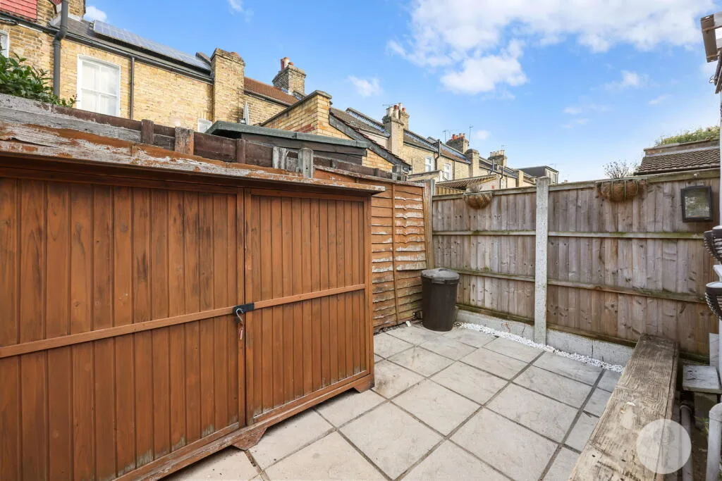 2 bedroom terraced house for rent