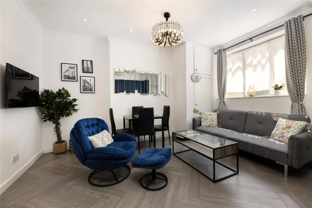 2 bedroom flat for rent