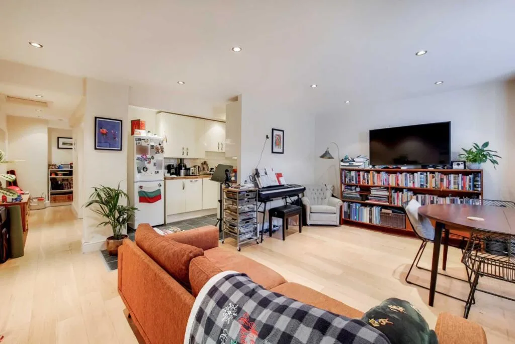2 bedroom apartment for rent