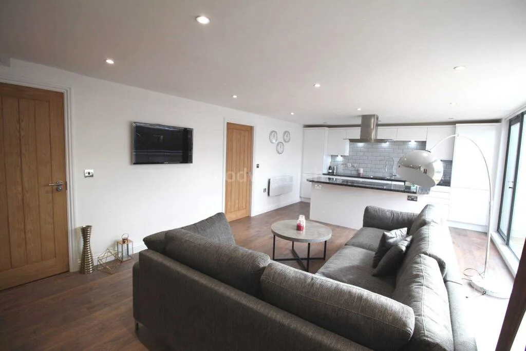 3 bedroom apartment for rent