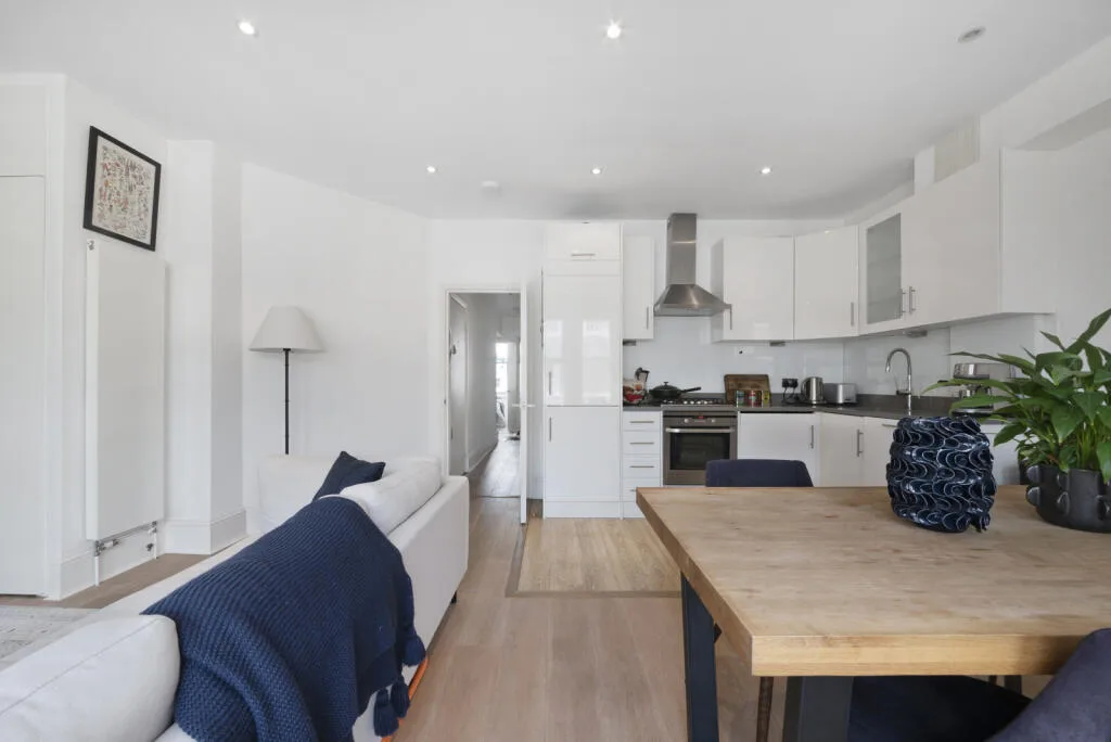 2 bedroom flat for rent