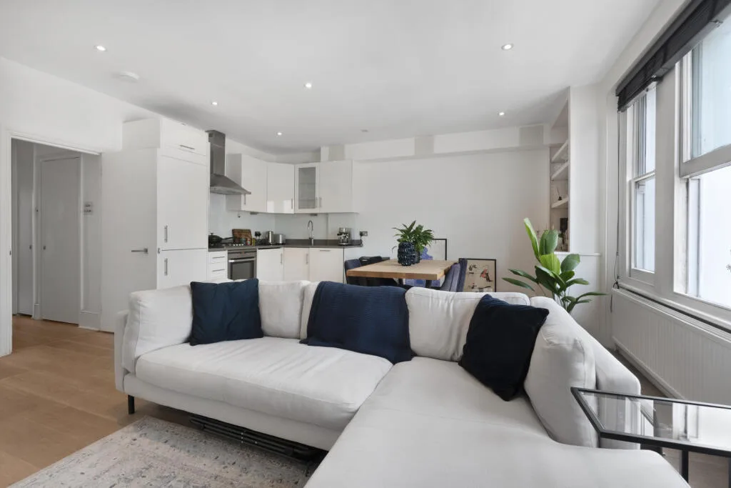 2 bedroom flat for rent