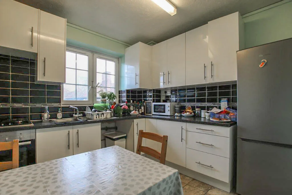 3 bedroom apartment for rent