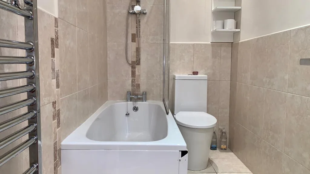 2 bedroom flat for rent